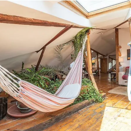 Apartament Charming Sunny Penthouse Lizbona