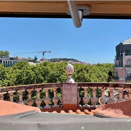 Charming Sunny Penthouse Appartement