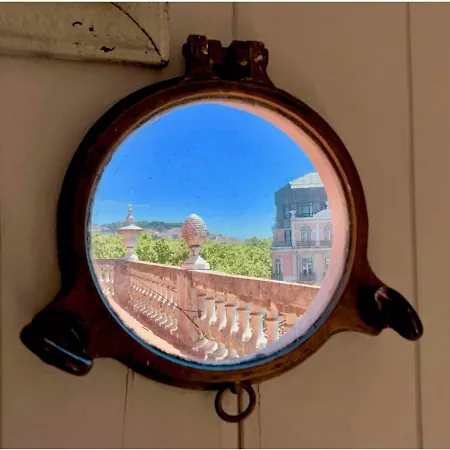 Charming Sunny Penthouse Appartement Lissabon