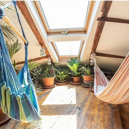 Charming Sunny Penthouse * Lissabon