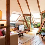Appartamento Charming Sunny Penthouse *