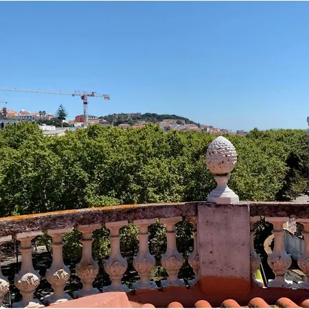 Charming Sunny Penthouse * Lisbona